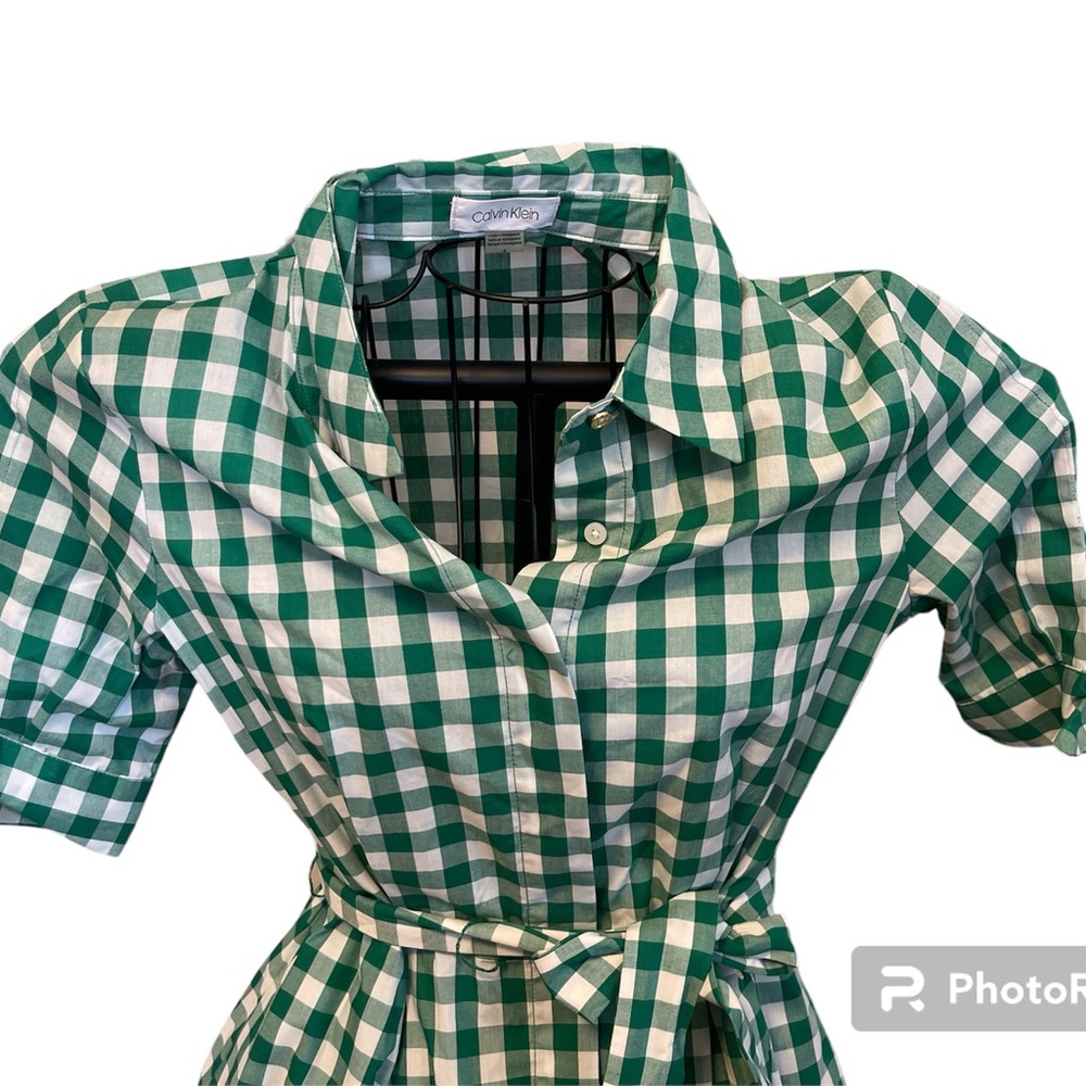 ❌SOLD❌ ⭐️Calvin Klein green and white dress - Picture 2 of 5